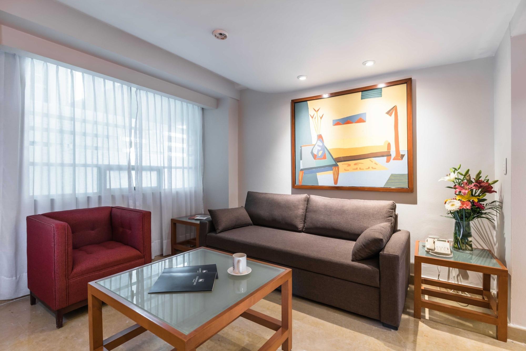 Eurostars Zona Rosa Suites Mexico City Luaran gambar A living room