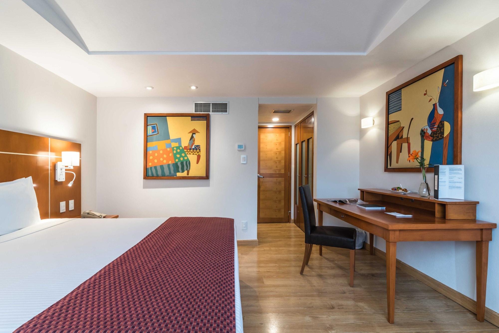 Eurostars Zona Rosa Suites Mexico City Luaran gambar A room at the hotel