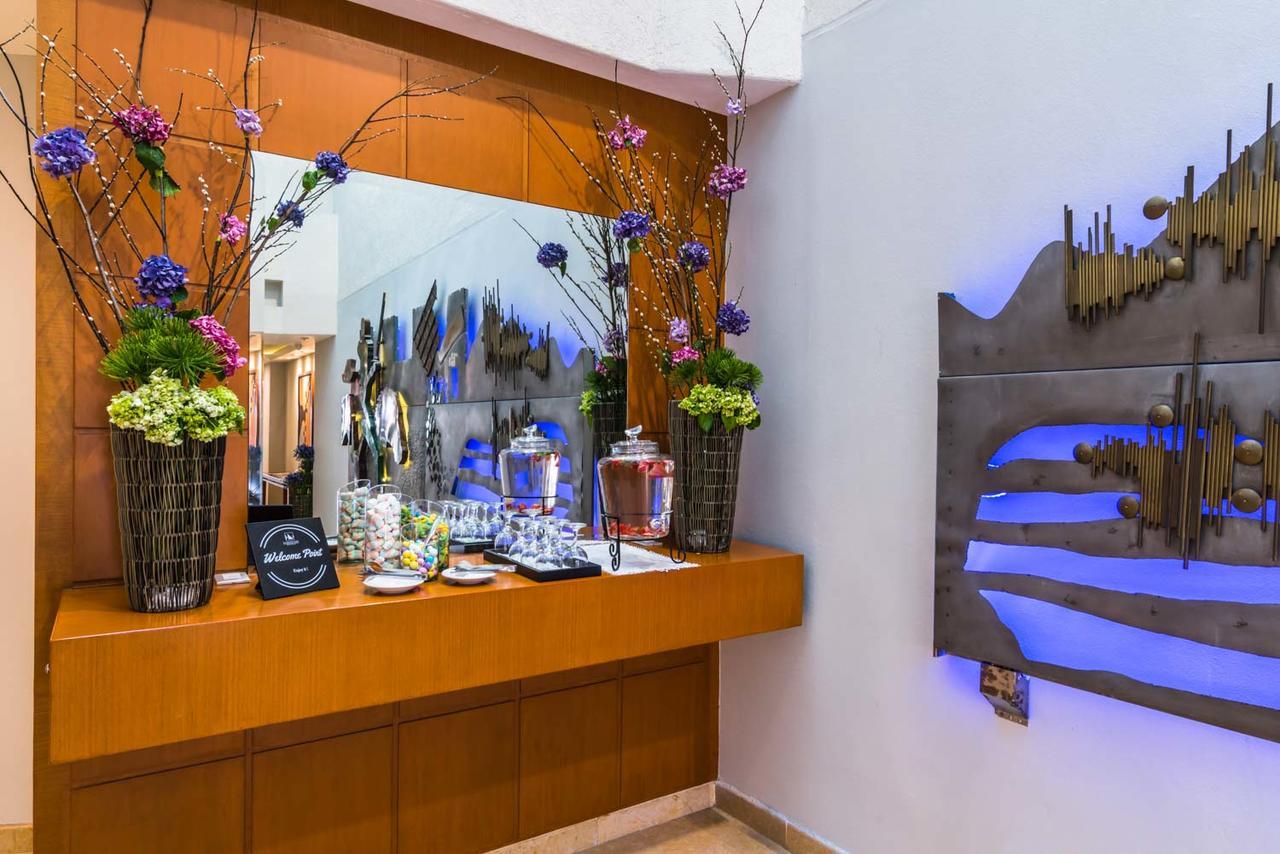 Eurostars Zona Rosa Suites Mexico City Luaran gambar The lobby of the hotel